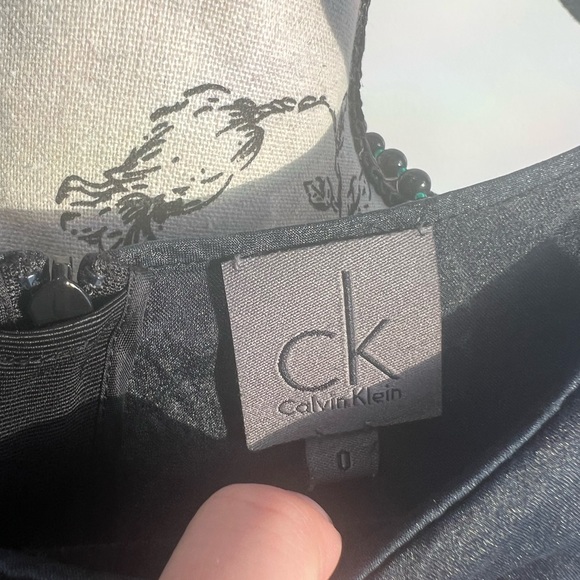 Calvin Klein Metallic Black Sleeveless Silk Dress Size: 0 - Picture 6 of 6